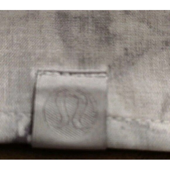 Lululemon Women's Full Day Ahead Shirt Size 2 Button Short Sleeve Rhino Gray - Picture 8 of 9